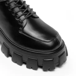 Versatile Lace-up Platform Oxfords