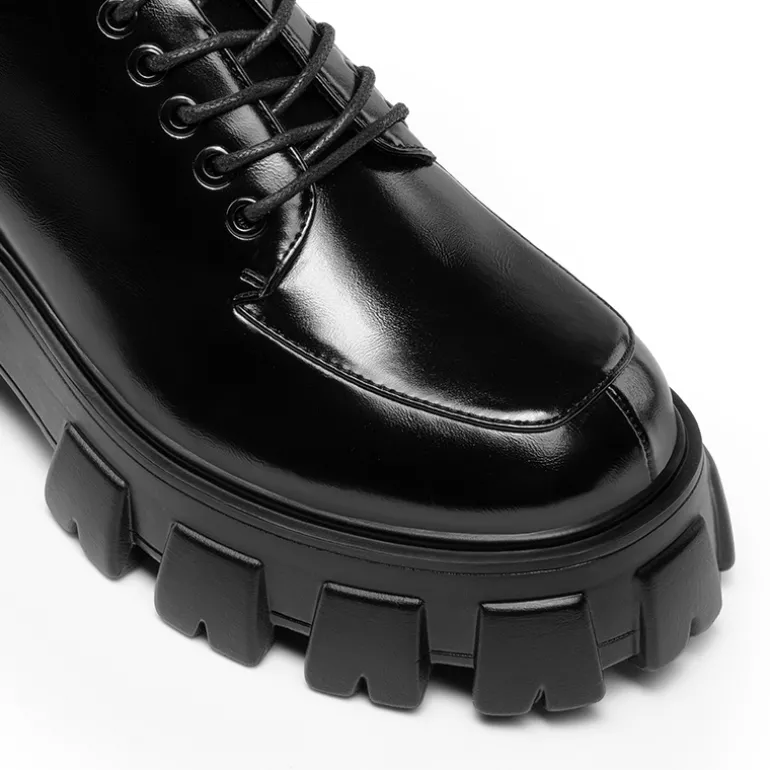 Versatile Lace-up Platform Oxfords
