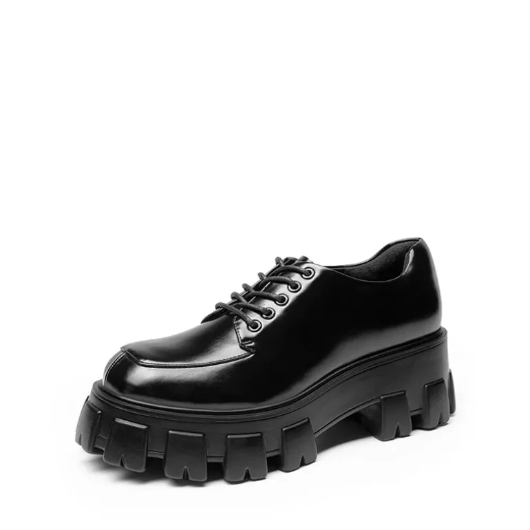 Versatile Lace-up Platform Oxfords