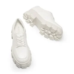 Versatile Lace-up Platform Oxfords