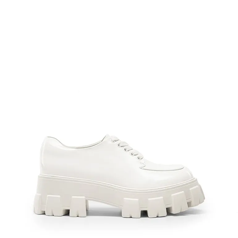 Versatile Lace-up Platform Oxfords