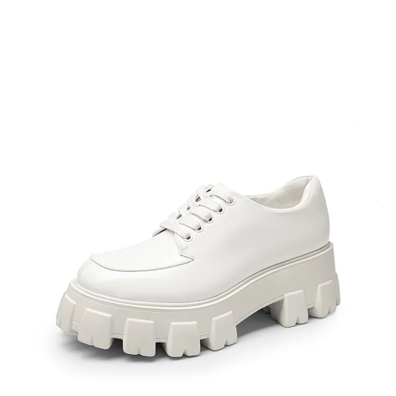 Versatile Lace-up Platform Oxfords