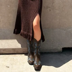 Vintage-inspired Women’s Cowboy Boots