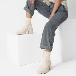 Women's Chunky Lug Sole Ankle Booties
