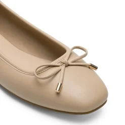 Women’s Elegant Pearl Rhinestone Flats