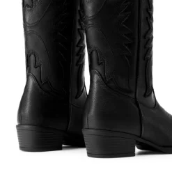 Women’s Embroidered Western Cowgirl Boots