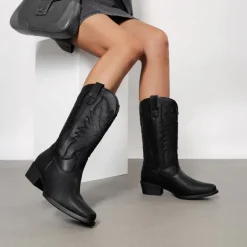 Women’s Embroidered Western Cowgirl Boots