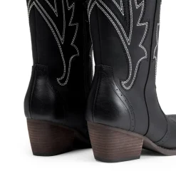 Women’s Mid Heel Western Style Boots