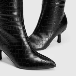 Women’s Pointed-Toe Kitten Heel Boots