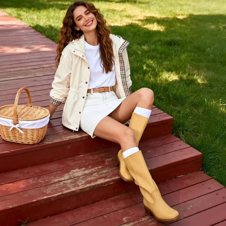 Women’s Retro Square Toe Block Heel Western Boots