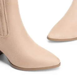 Women’s Sleek Cushioned Ankle Boots