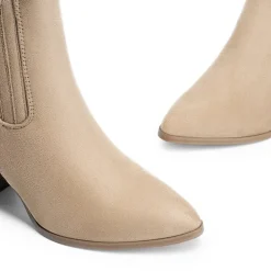 Women’s Sleek Cushioned Ankle Boots