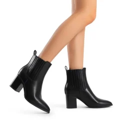 Women’s Sleek Cushioned Ankle Boots