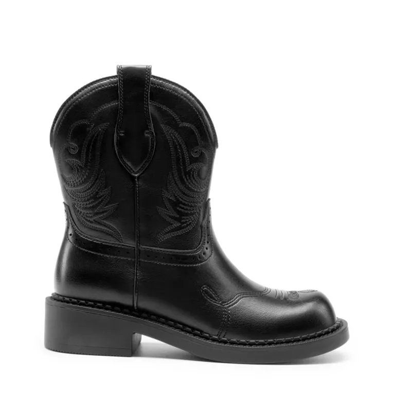 Women’s Slip-On Vintage Western Boots