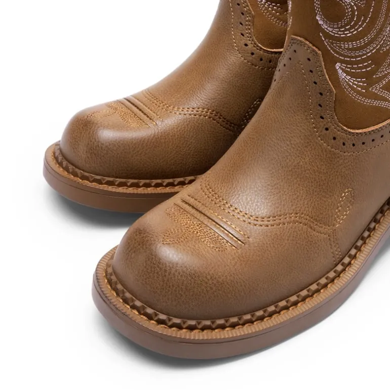 Women’s Slip-On Vintage Western Boots