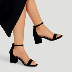 Women’s Wide-Toe Adjustable Buckle Low-Heel Sandals