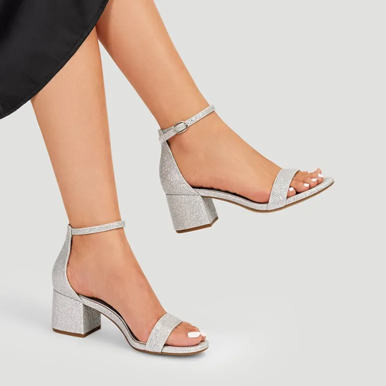 Women’s Wide-Toe Adjustable Buckle Low-Heel Sandals