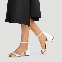 Women’s Wide-Toe Adjustable Buckle Low-Heel Sandals