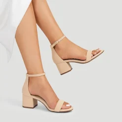 Women’s Wide-Toe Adjustable Buckle Low-Heel Sandals