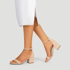 Women’s Wide-Toe Adjustable Buckle Low-Heel Sandals