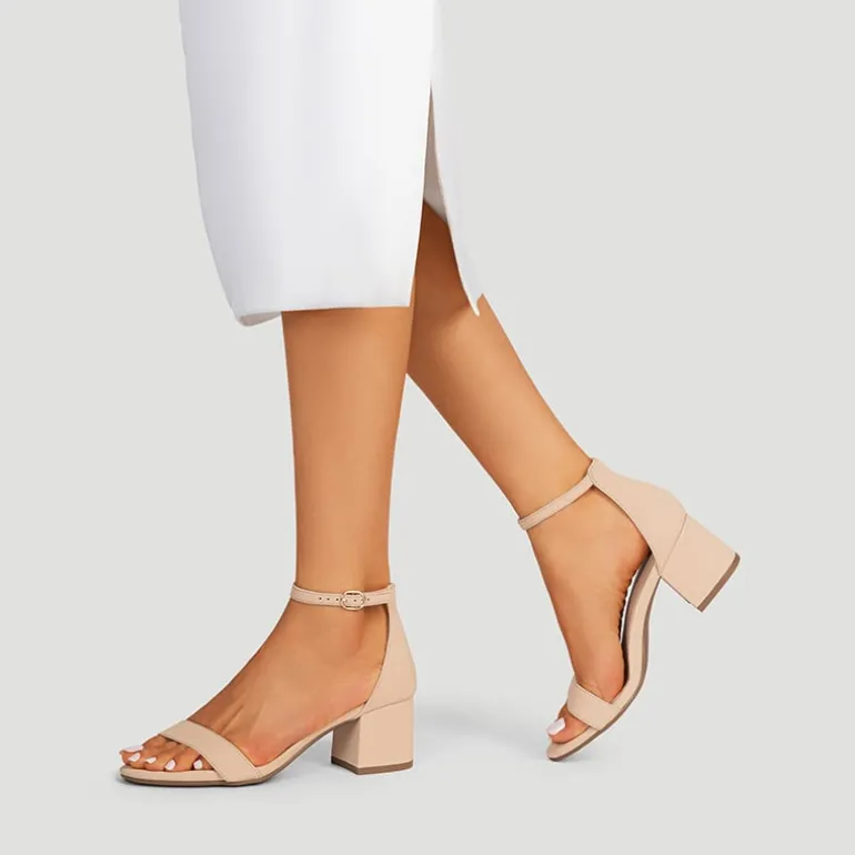 Women’s Wide-Toe Adjustable Buckle Low-Heel Sandals