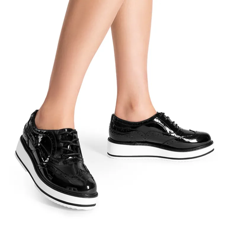 Women’s Wingtip Oxford Sneakers