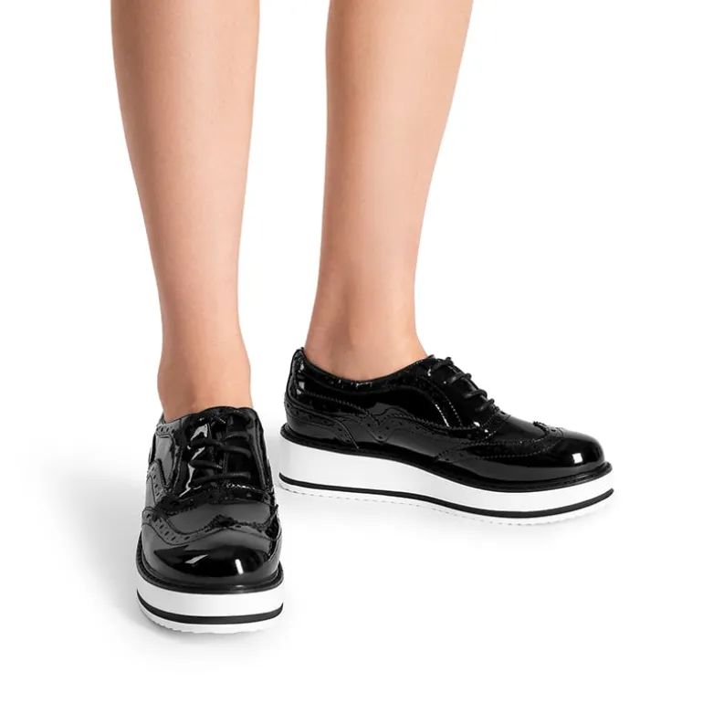 Women’s Wingtip Oxford Sneakers